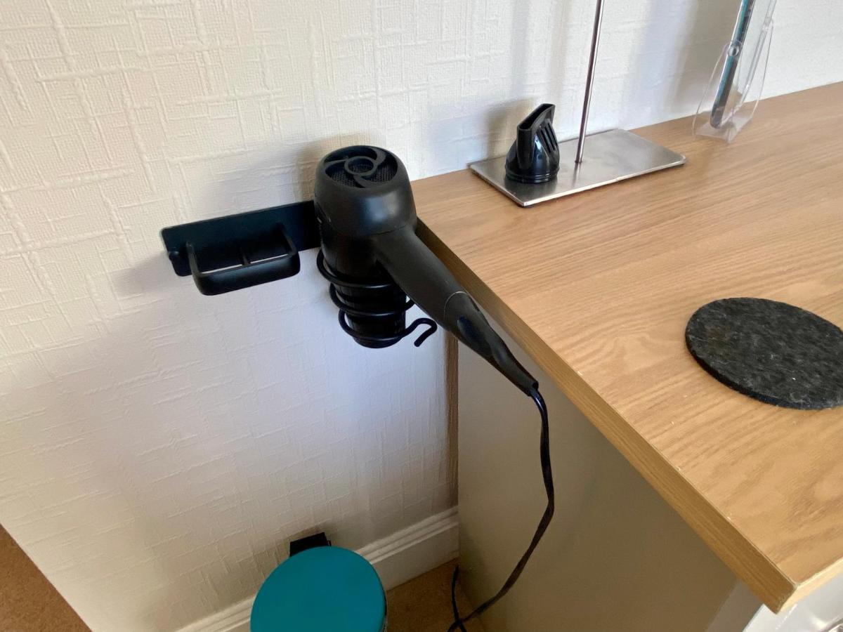 Convenient Contractor Stay Free Parking Walk To Weatherspoons Bedford Buitenkant foto