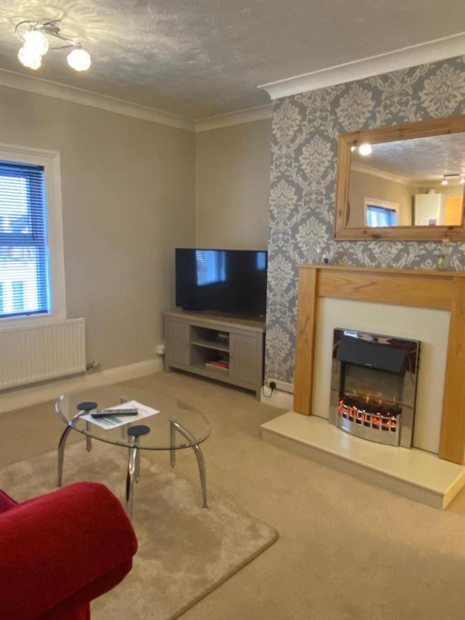 Convenient Contractor Stay Free Parking Walk To Weatherspoons Bedford Buitenkant foto
